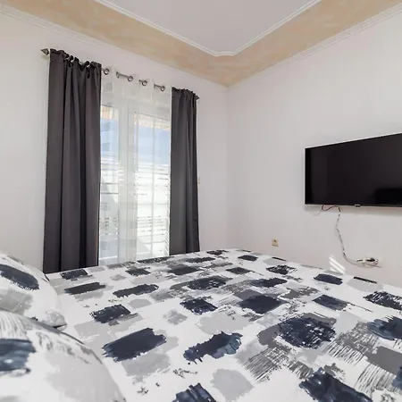 Apartamento Pera Selce