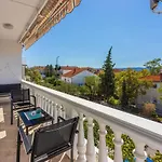 Pera Apartment Selce