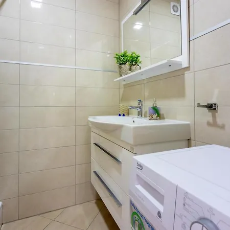 Pera Apartment *
