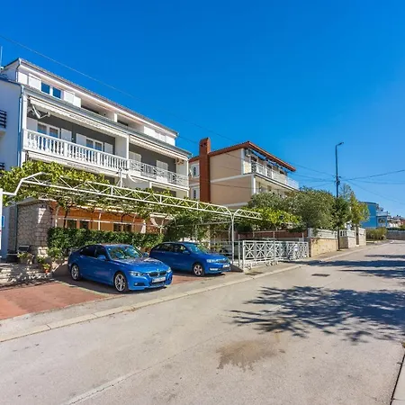 Pera Apartment Selce