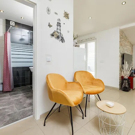 Pera Apartment Selce