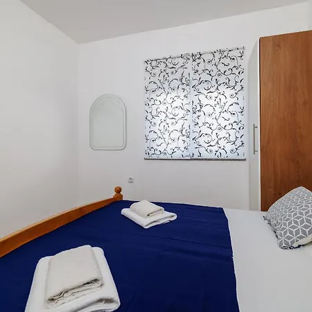 Apartment Pera Selce